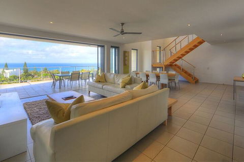 Rainbow Sea Resort - Holiday Find 3