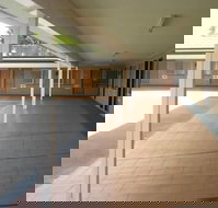 Settlers Motor Inn - Holiday Find