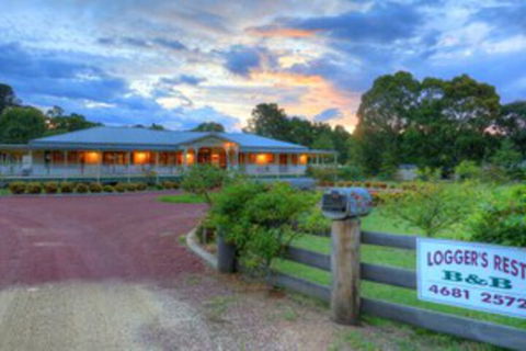 Logger's Rest - Holiday Find 0