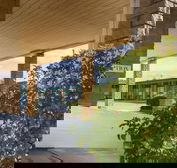 Hi Way Eight Motor Inn - Holiday Find