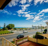 Esplanade Apartments at West Beach - Holiday Find