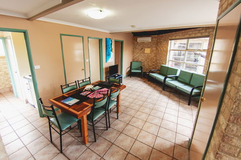 Yot Spot Apartments - Holiday Find 4