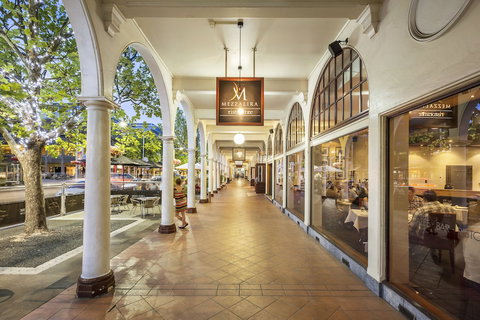 Quest Canberra - Holiday Find 0