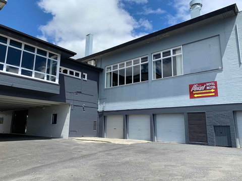 The Menai Hotel Motel - Holiday Find 0