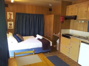 River Retreat Caravan Park - Holiday Find 1