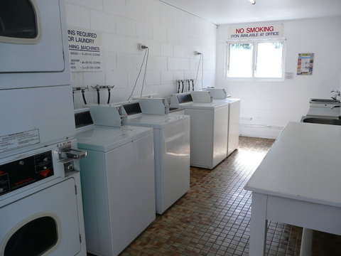 River Retreat Caravan Park - Holiday Find 2