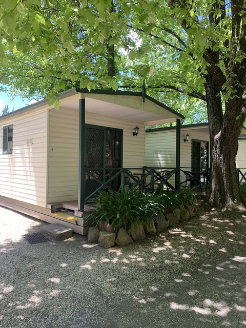 Bright Accommodation Park - Holiday Find 1