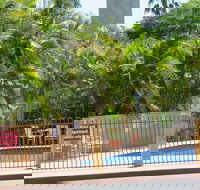 Emerald Gardens Motel  Apartments - Holiday Find