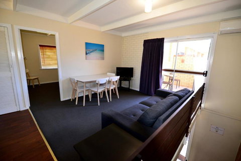 City Centre Apartments - Holiday Find 6