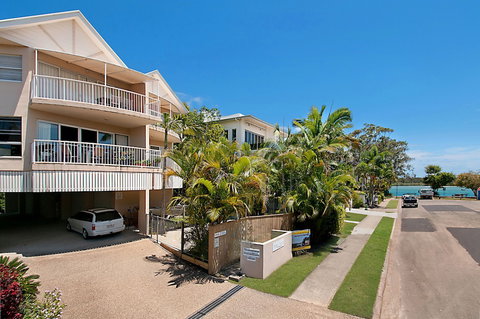 Rivershores - Holiday Find 1