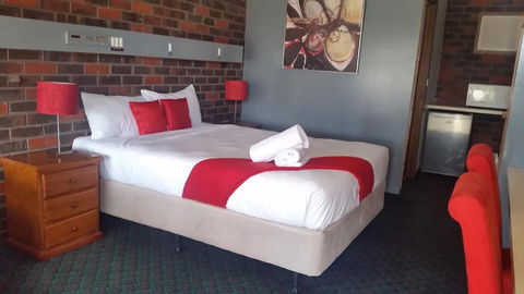 Wentworth Club Motel - Holiday Find 6