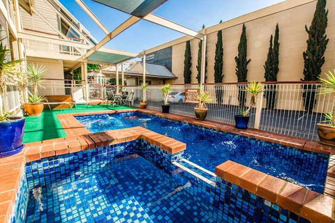 MAS Country Riverboat Lodge Motor Inn - Holiday Find 2
