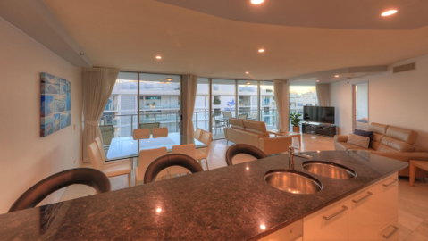 Cilento Mooloolaba - Holiday Find 2