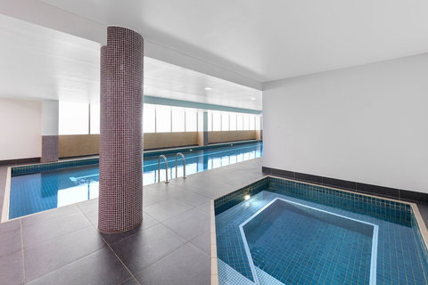 Meriton Suites North Ryde - Holiday Find 3