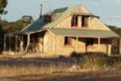 Broken Gum Country Retreat - Holiday Find 0