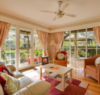 The Heart of Emerald Bed  Breakfast - Holiday Find
