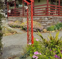 Cottage On Main - Holiday Find