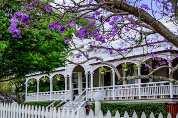 Aratula Primary QLD Holiday Find