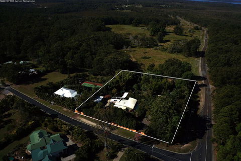Noosa Edge Nudist Retreat Noosa Edge Paradise - Holiday Find 1