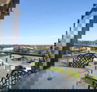 Whitewater Apartments - Holiday Find