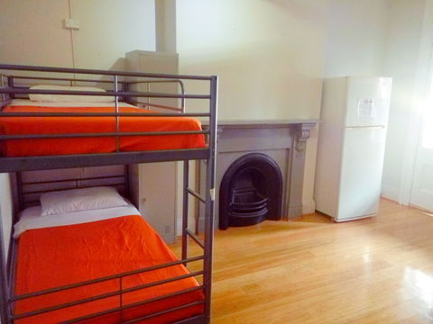 Asylum Sydney Backpackers Hostel - Holiday Find 1