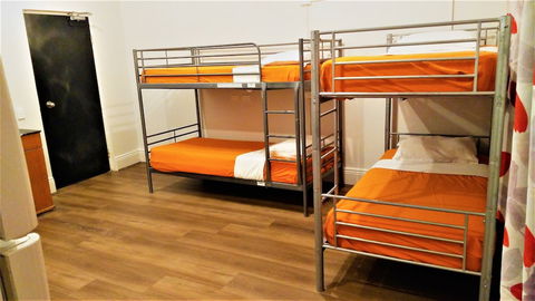 Asylum Sydney Backpackers Hostel - Holiday Find 4