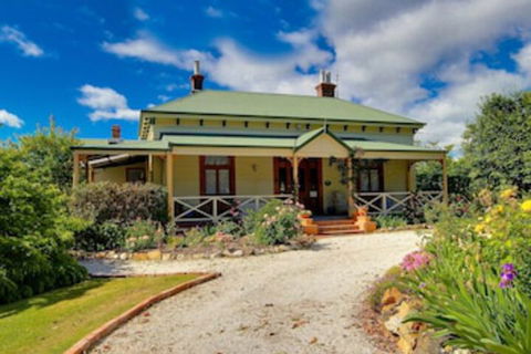 B & B At Winterbrook - Holiday Find 0