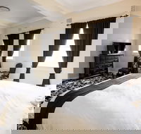 The Commercial Boutique Hotel - Holiday Find