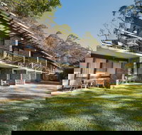 Avoca Beach Hotel - Holiday Find