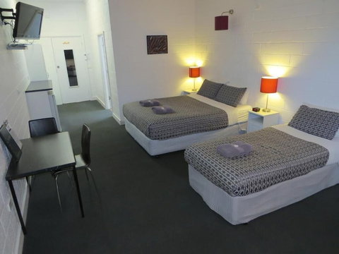 San Remo Hotel Motel - Holiday Find 3