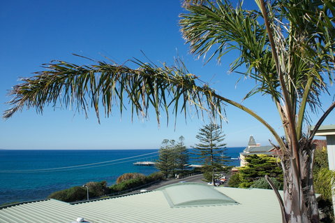 PierView Apartments - Holiday Find 6