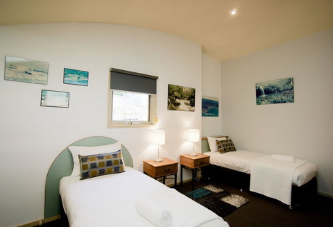 PierView Apartments - Holiday Find 3