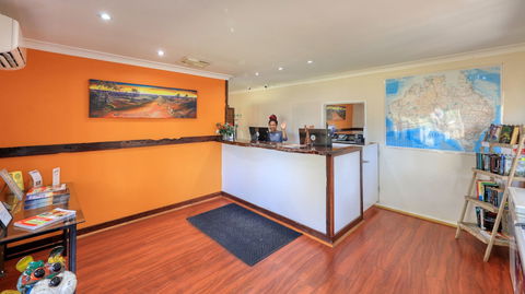 Cobar Caravan Park - Holiday Find 4