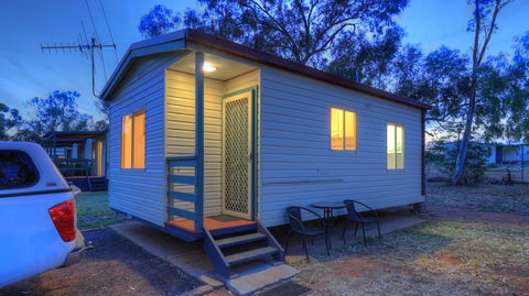 Cobar Caravan Park - Holiday Find 2