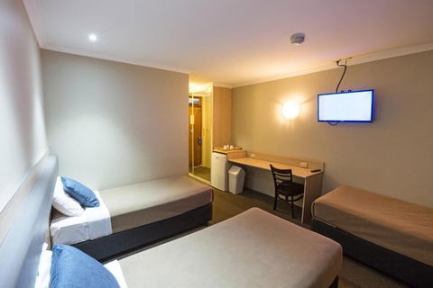 Lakeview Hotel Motel - Holiday Find 2