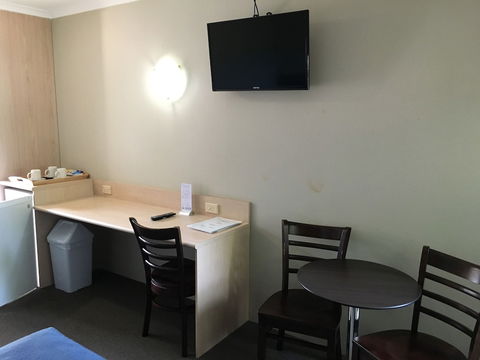 Lakeview Hotel Motel - Holiday Find 4