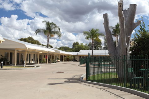 The Jolly Swagman Motor Inn - Holiday Find 1