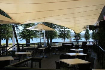 Speers Point NSW Holiday Find