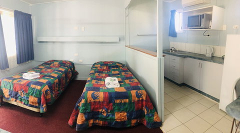 Motel Holliday Kingaroy - Holiday Find 1