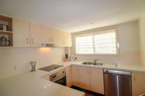 Dollarbird Treetops Townhouse - Holiday Find 4