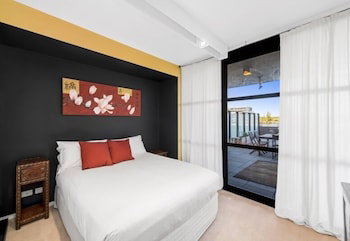 Accommodate Canberra - Dockside - Holiday Find 3