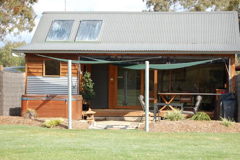 Goolwa Spa & River Retreat House - Holiday Find 3