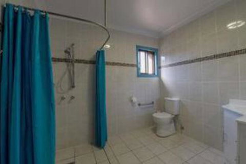 CBD Accommodation Tamworth - Holiday Find 0