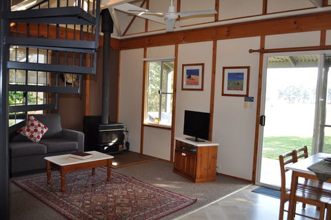 Bracken Ridge Villas - Holiday Find 3