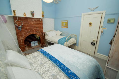 Ellas Place - Holiday Find 2