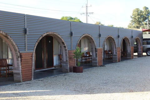 Thomas Lodge Motel - Holiday Find 2