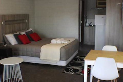 Thomas Lodge Motel - Holiday Find 0