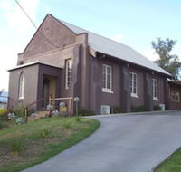 Church House B  B Gundagai - Holiday Find