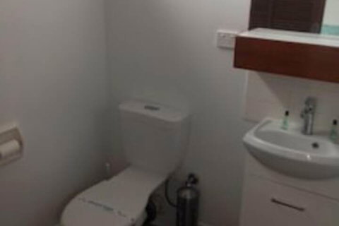 Elmore Victoria Hotel Motel - Holiday Find 1