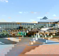 Quality Hotel Lighthouse - Holiday Find